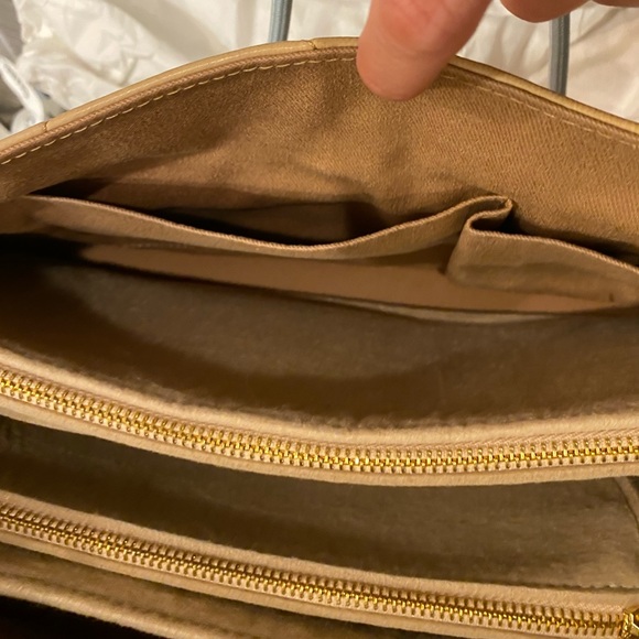 PRISTINE💯CHANEL GORGEOUS QUILTED LAMBSKIN MAXI FLAP BAG W/ORGANIZER - Picture 15 of 16